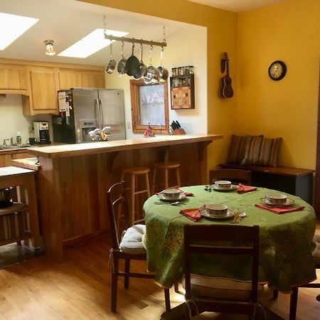 Persimmon Inn Μπλούμινγκτον Εξωτερικό φωτογραφία
